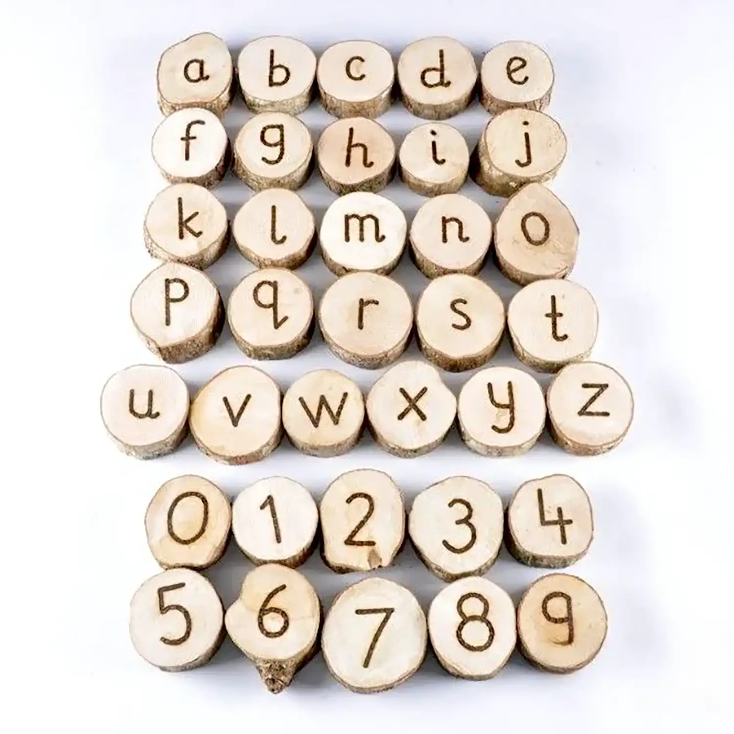 Lettere E Numeri Su Dischi In Legno 36 Pz - Soggetti in legno